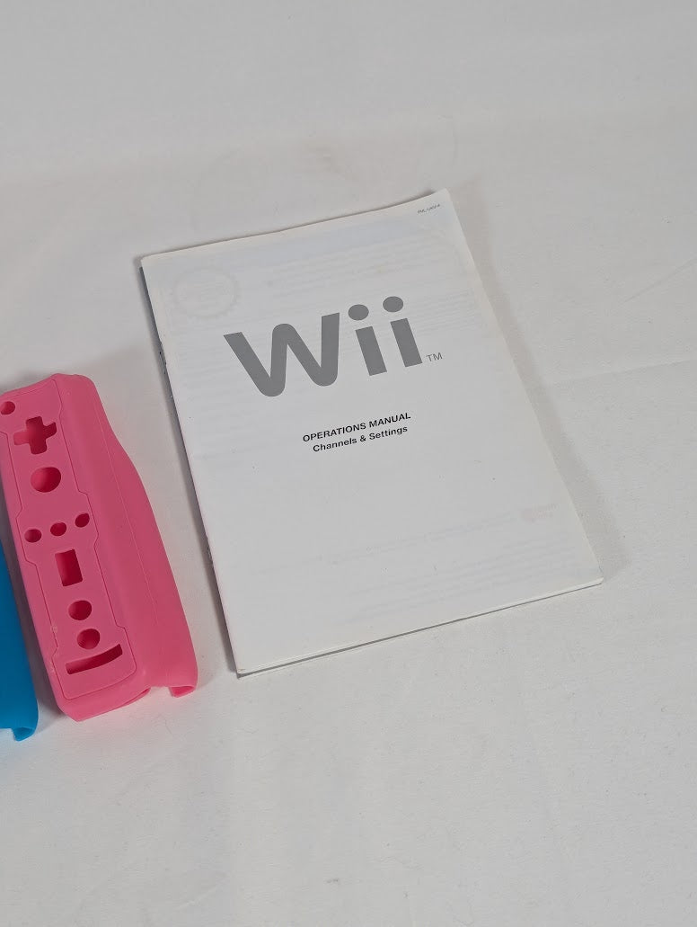 Nintendo Wii Console Bundle With 8 Games & Accessories (No Box)