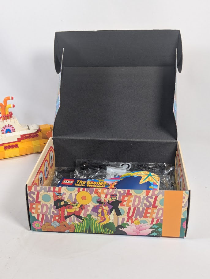 LEGO Ideas The Beatles Yellow Submarine Set 21306