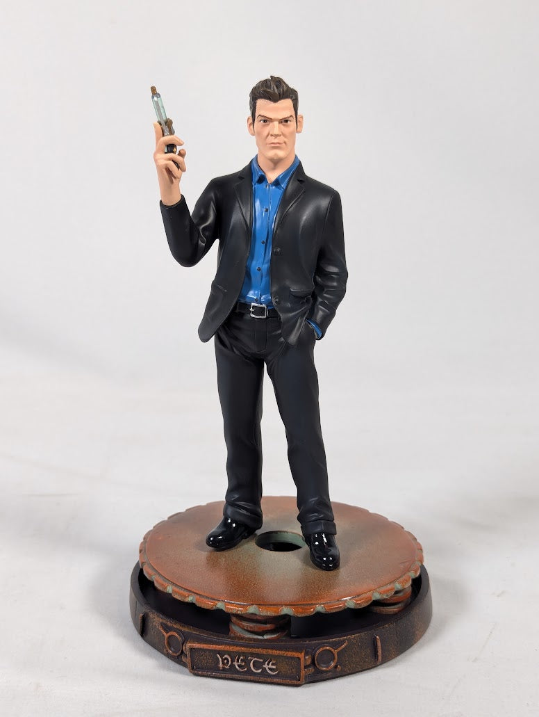 Warehouse 13 Pete Lattimer 2012 Qmx Animated Maquette Figure