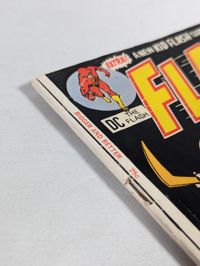 DC Comics The Flash Issue #209 1971 Comic Book