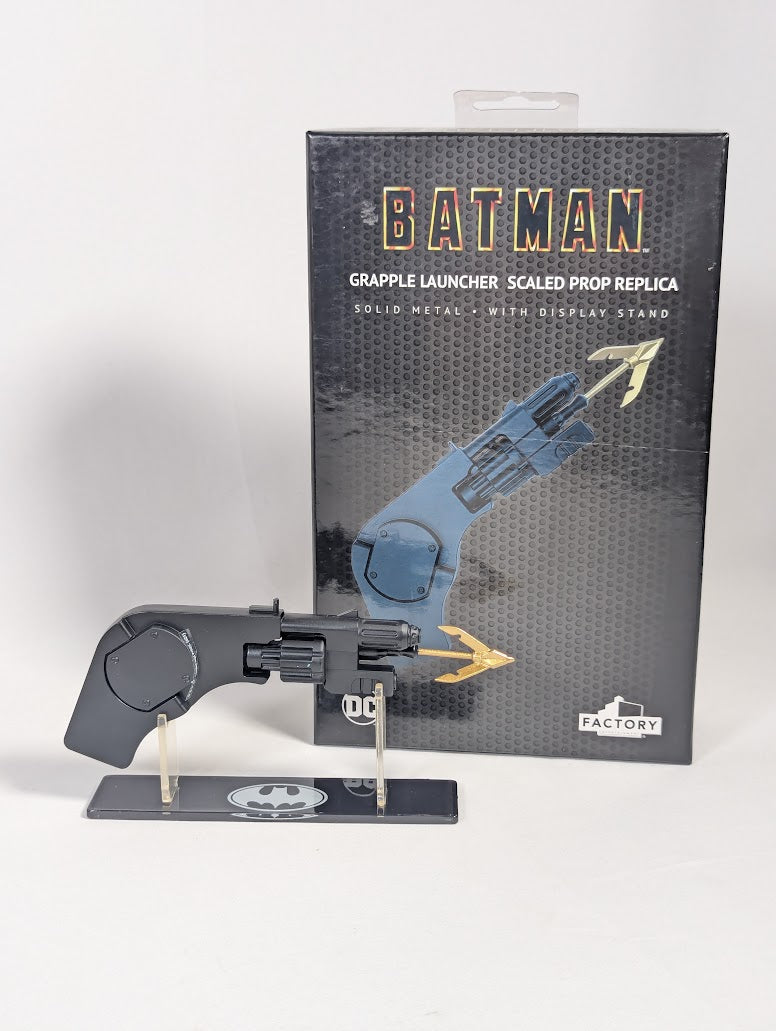 DC Comics Batman 1989 Grapple Launcher Factory Entertainment 2022 Scaled Prop Replica
