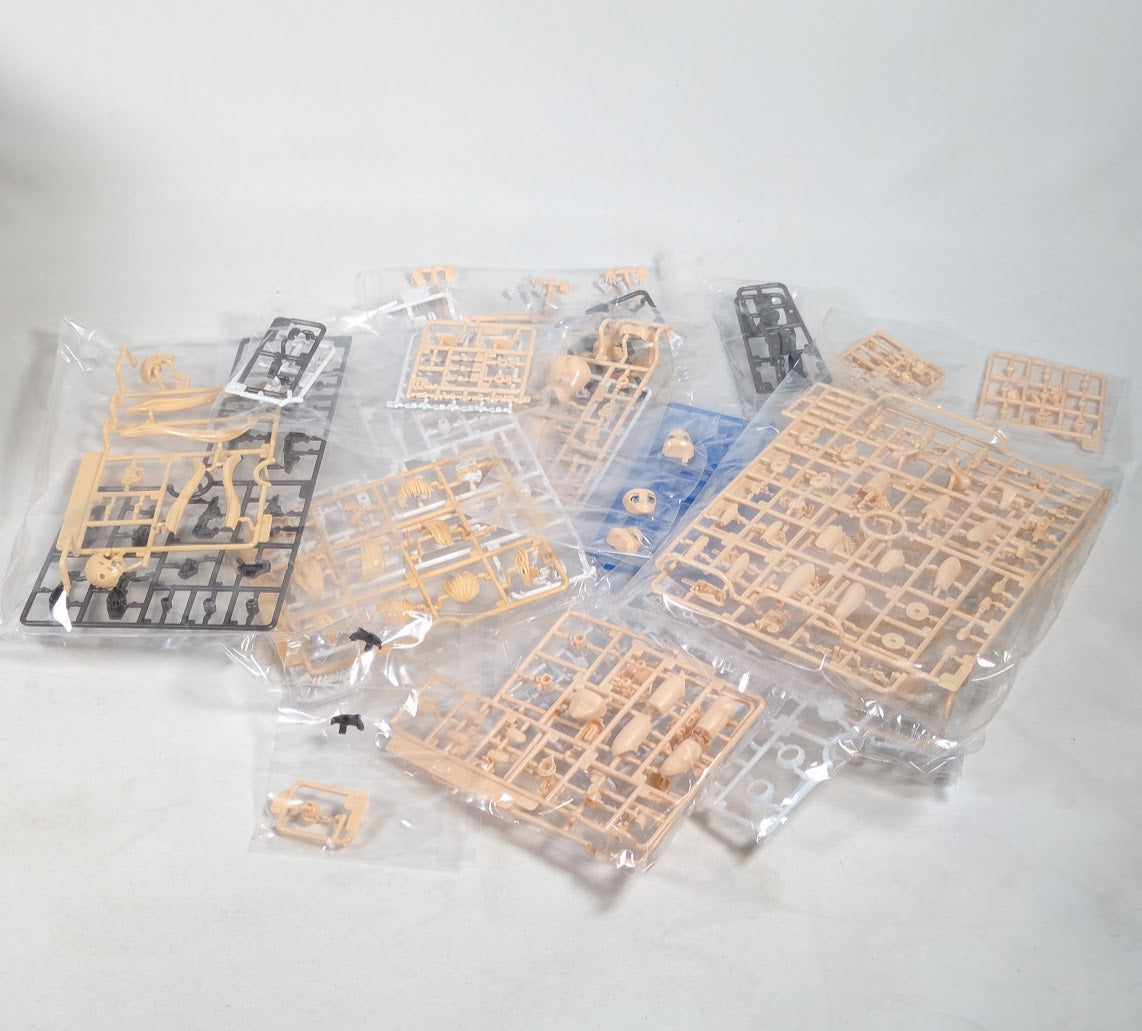 Frame Arms Girl Hresvelgr=ater Summer Vacation Ver. Kotobukiya Model Kit