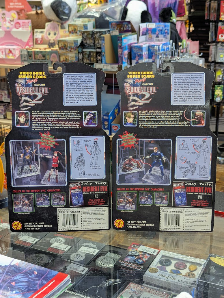 Resident Evil 2 Leon Kennedy & Claire Redfield Video Game Super Stars 1998 ToyBiz Action Figure Bundle