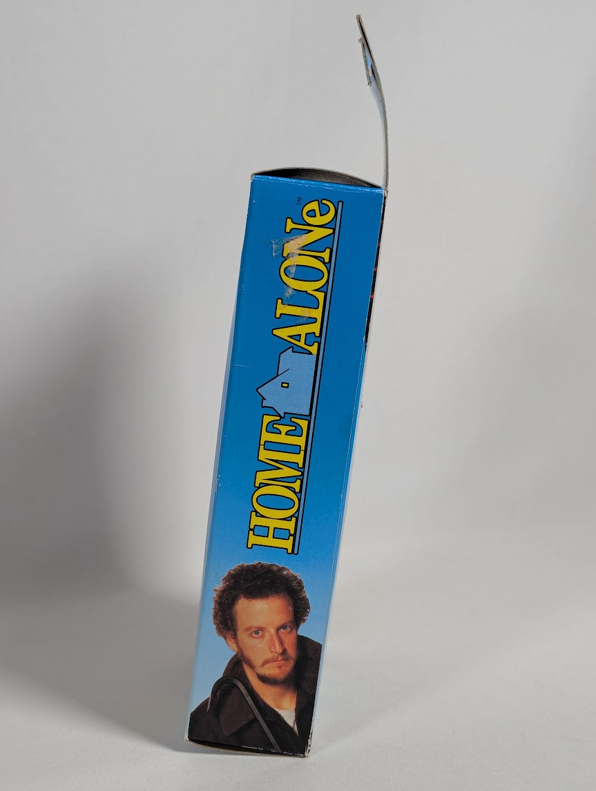 Home Alone Screaming Kevin 1991 THQ Action Figure