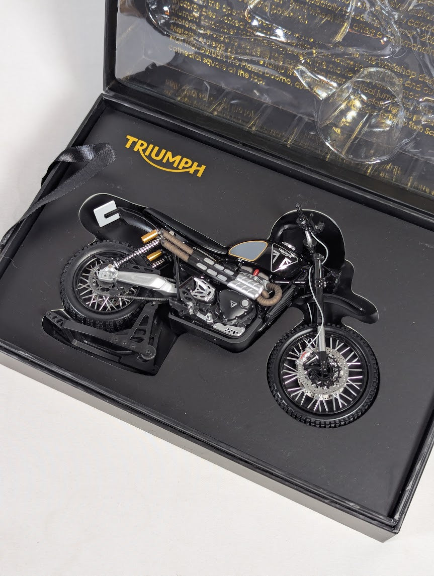 007 James Bond No Time to Die Triumph Scrambler 1200 Matera 2022 Corgi Model