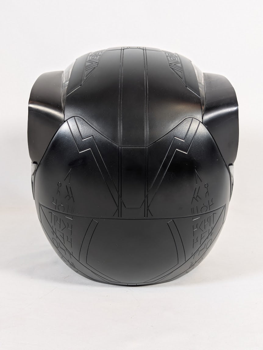 Marvel Legends Black Panther 1:1 Scale 2017 Hasbro Electronic Helmet Replica