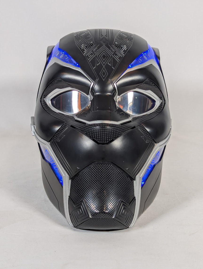 Marvel Legends Black Panther 1:1 Scale 2017 Hasbro Electronic Helmet Replica