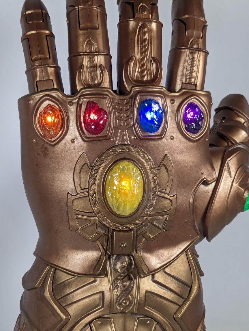 Marvel Legends Avengers Infinity Gauntlet 2017 Electronic Glove Replica