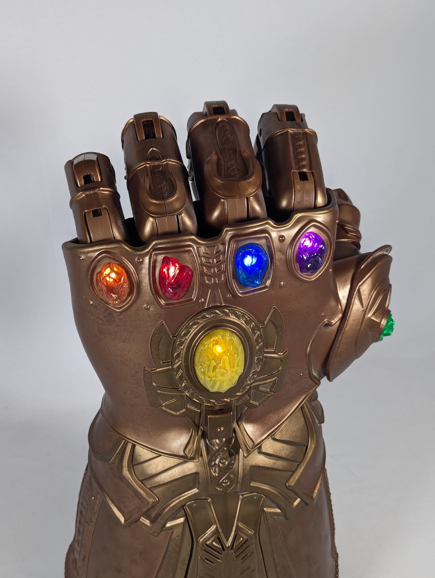 Marvel Legends Avengers Infinity Gauntlet 2017 Electronic Glove Replica