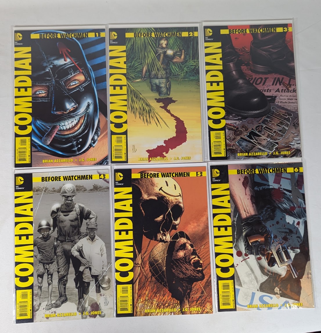 DC Comics Before Watchmen (2012) & Doomsday Clock (2017) Comic Book Bundle
