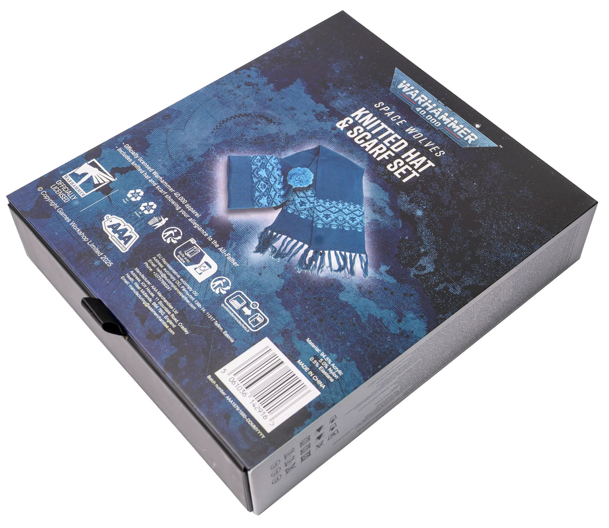 Warhammer 40,000: Space Wolves Hat and Scarf Set