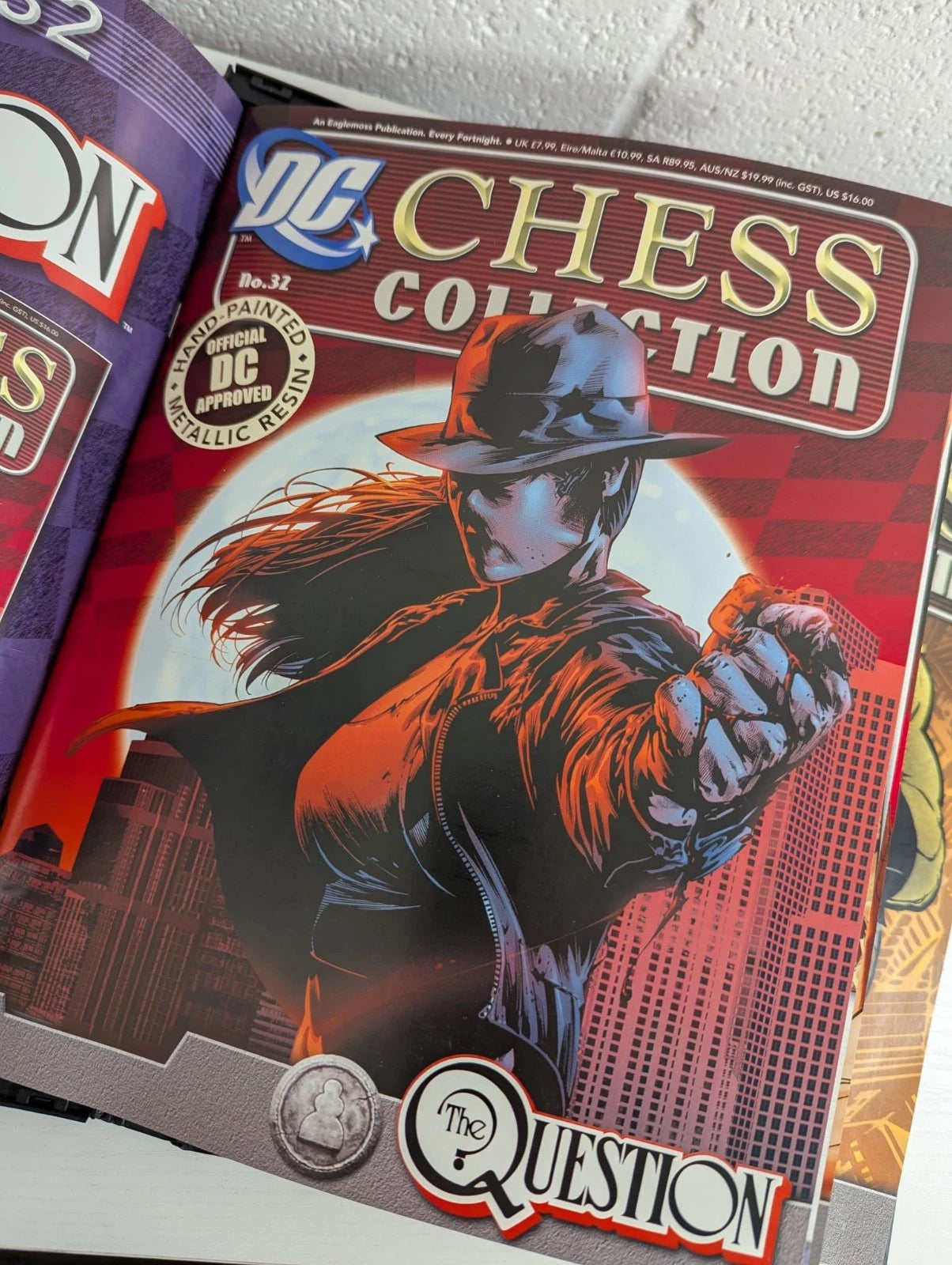 DC Comics Batman Chess Collection Eaglemoss Complete With 32 Pieces/Magazines/Board