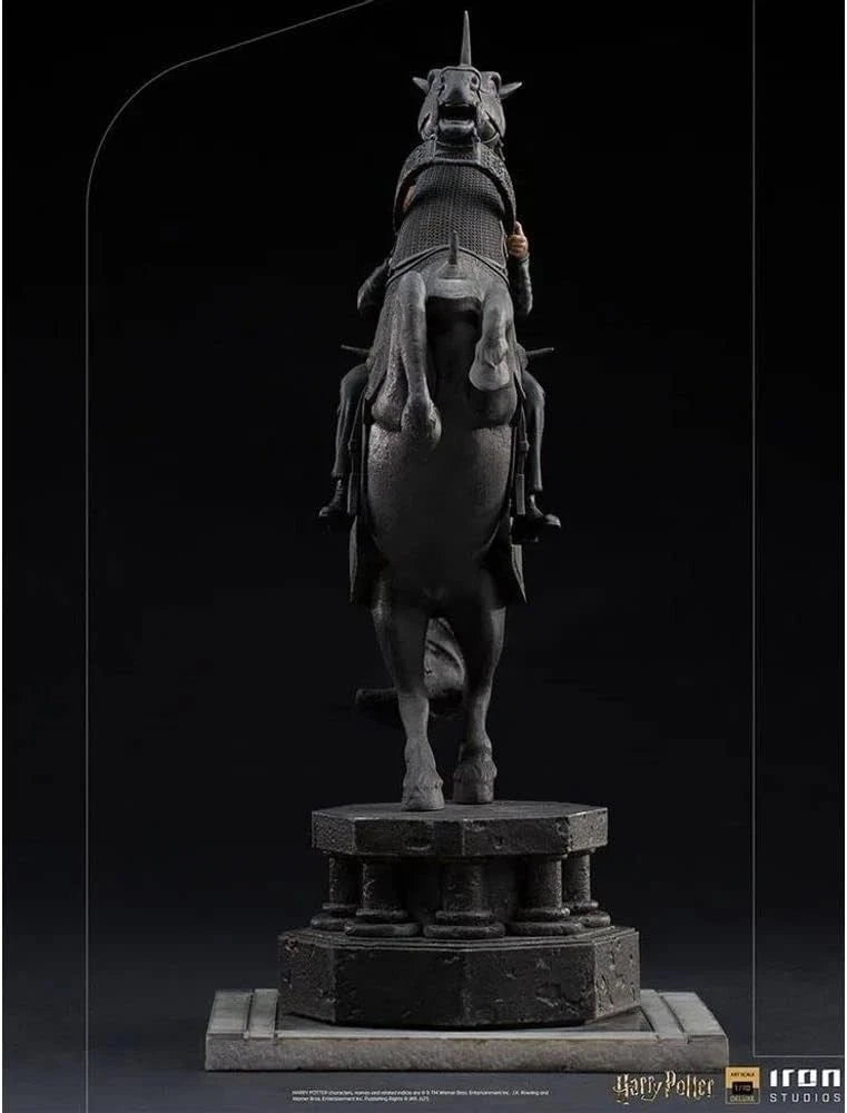 Harry Potter Ron Weasley at the Wizard Chess Iron Studios Deluxe 1/10 Statue