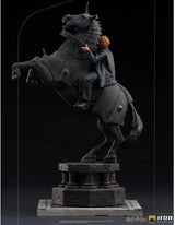 Harry Potter Ron Weasley at the Wizard Chess Iron Studios Deluxe 1/10 Statue
