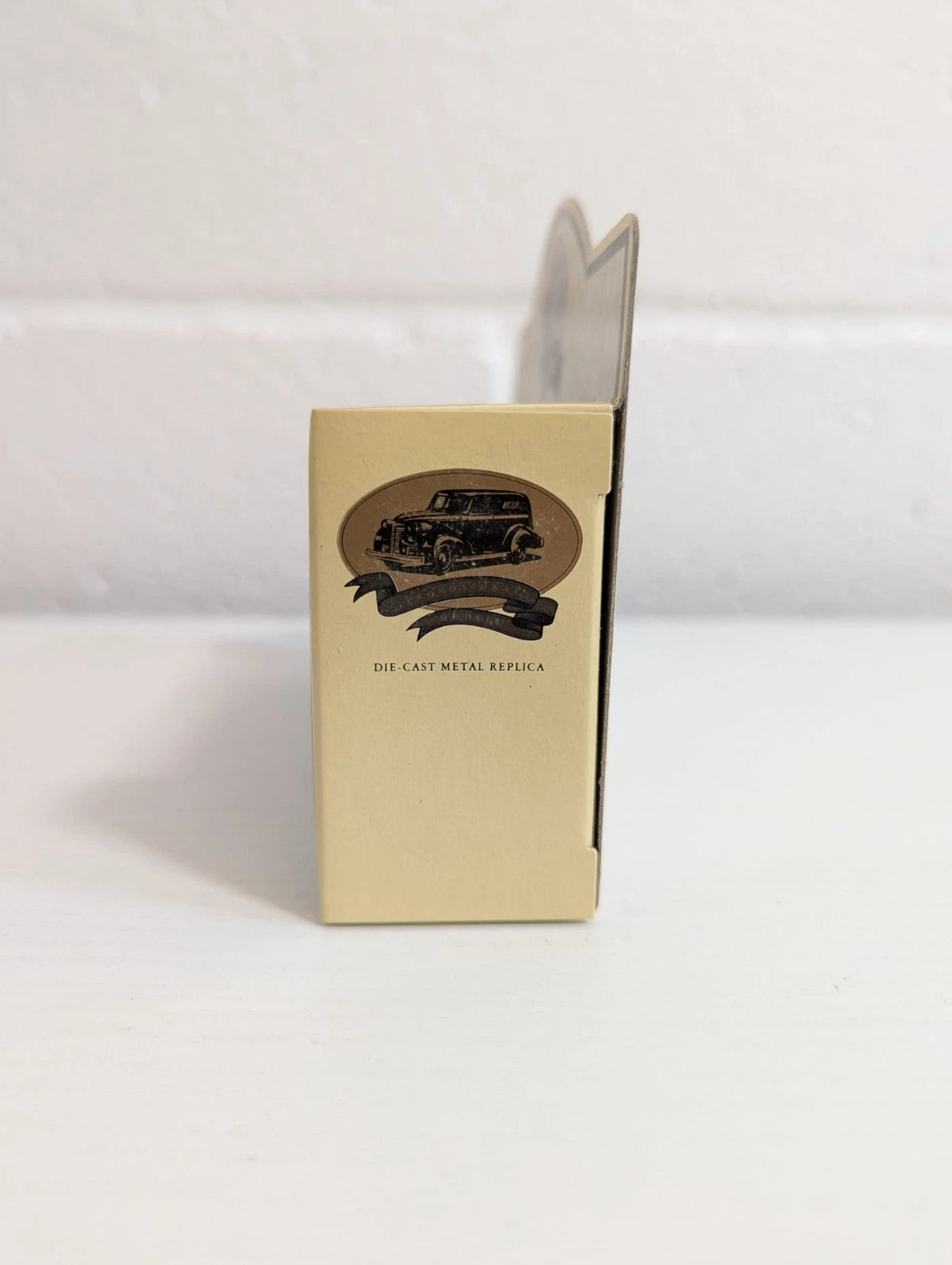 Lledo Promotional Models Liverpool Echo Diecast 1934 Chevrolet Newspaper Van