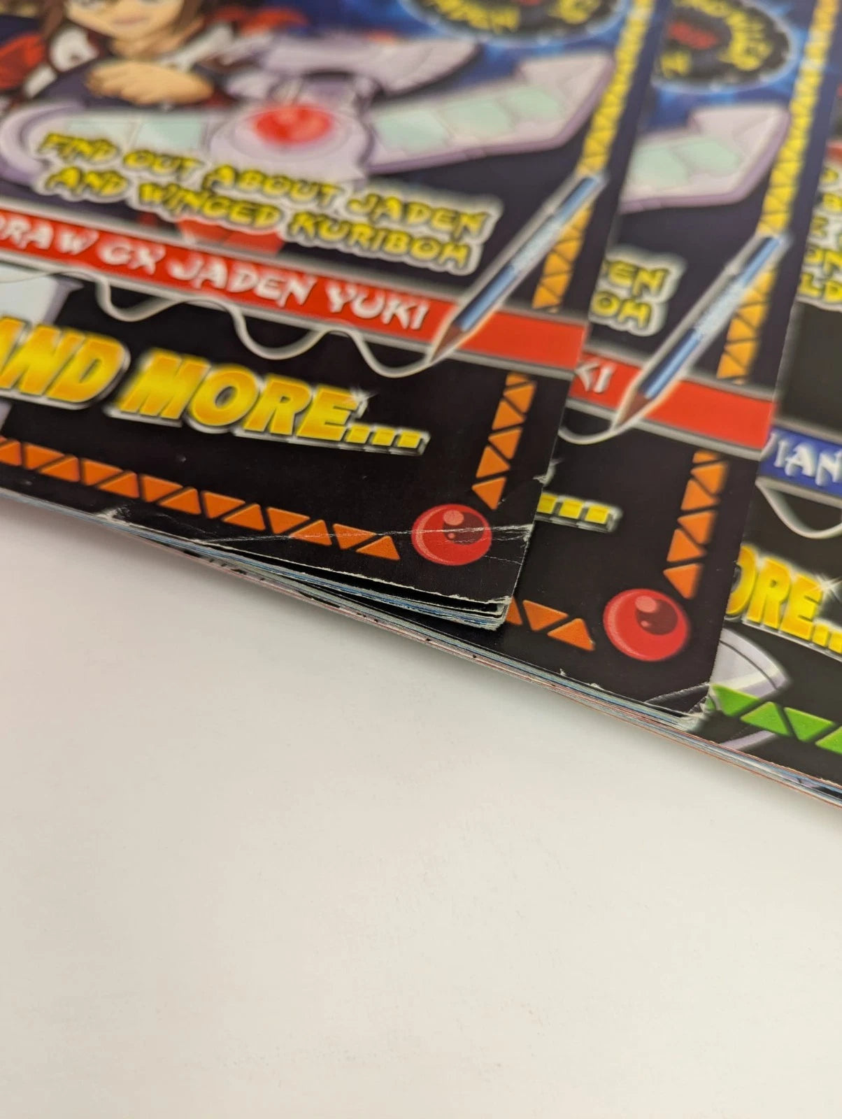 Yu-Gi-Oh! GX Ultimate Guide Magazine Bundle With Collectible Tin