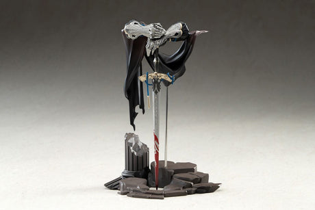 APEX Reverse: 1999 Limepie Series Knight PVC Statue