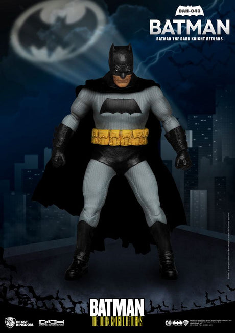Batman: The Dark Knight Returns Dynamic 8ction Heroes 1/9 Scale Action Figure