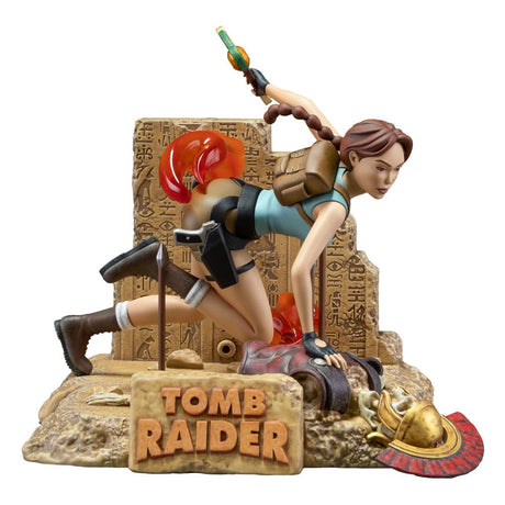 Tomb Raider Classic Era Lara Croft PVC Statue Dark Horse, 17 cm