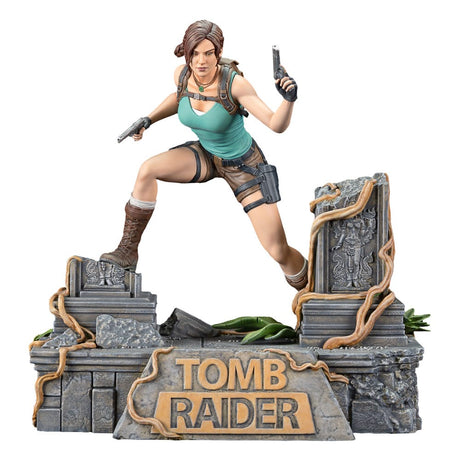 Tomb Raider: 24cm Lara Croft PVC Statue by Dark Horse