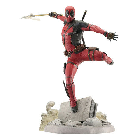 Deadpool & Wolverine Diamond Select Gallery PVC Statue, 10-Inch