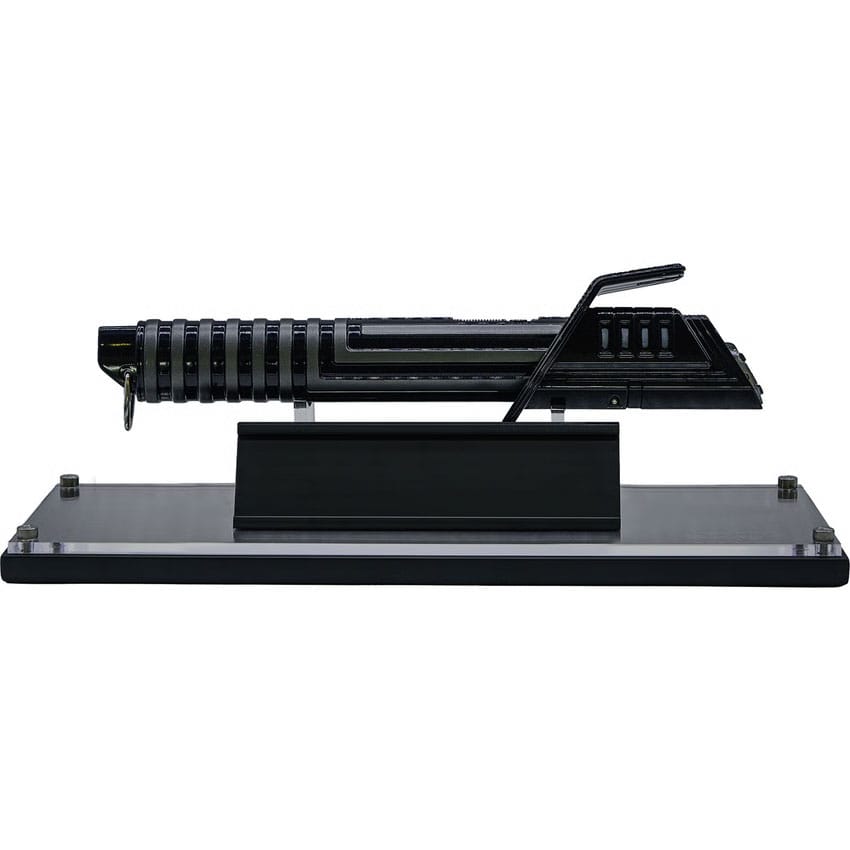 Star Wars: The Mandalorian - Darksaber 1:1 Scale Prop Replica by EFX