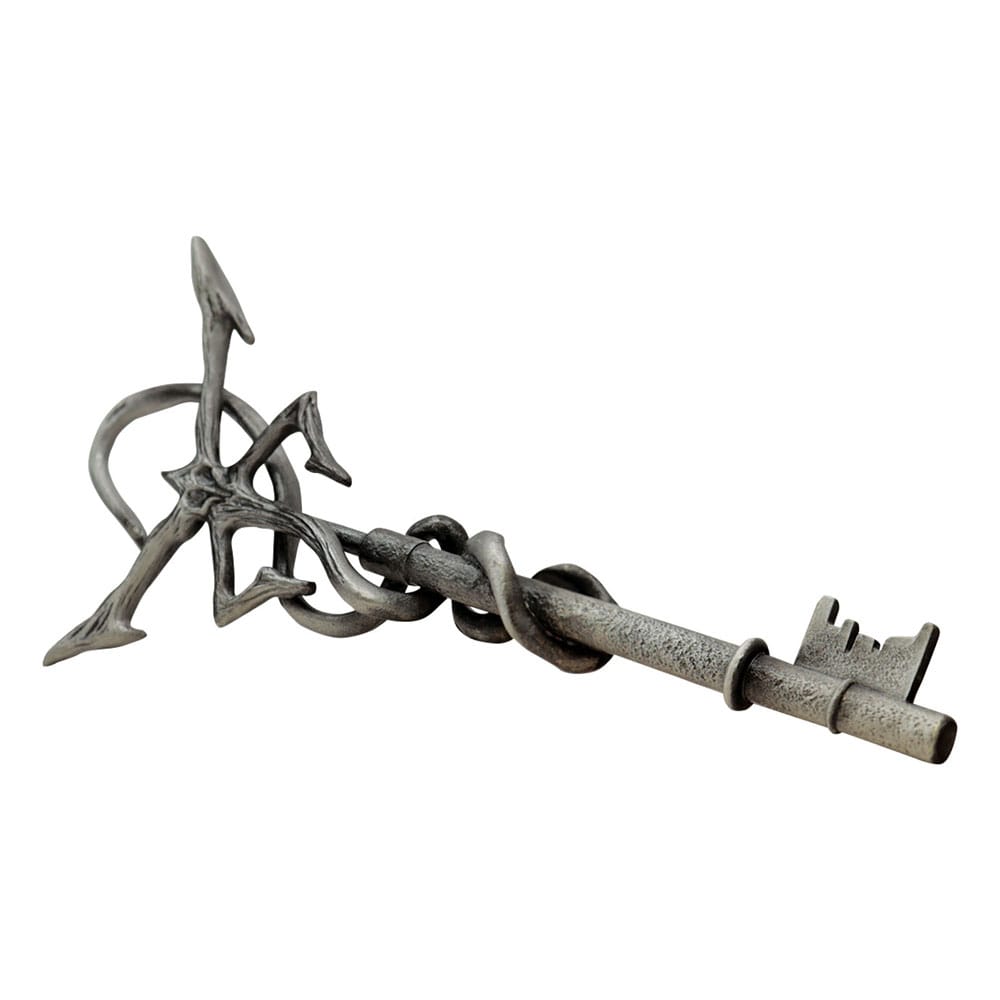 Resident Evil 4: Official Insignia Key Replica - 1/1 Scale