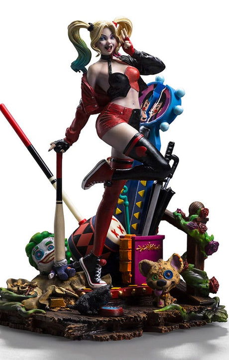 DC Comics Harley Quinn Deluxe Art Scale Statue 1/10