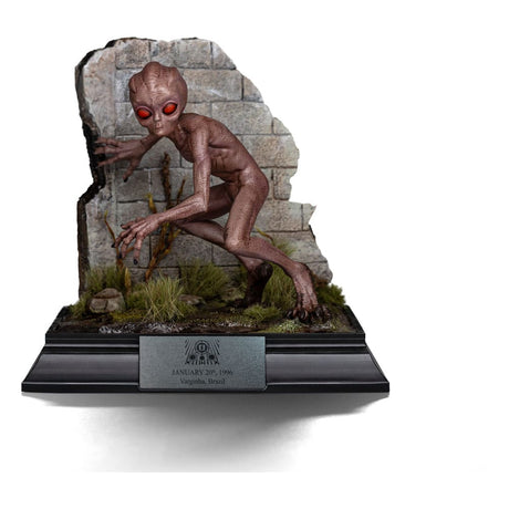 Iron Studios ET Varginha 'I Want to Believe' Art Scale Statue