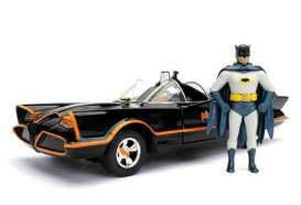 Batman 1966 TV Series 1/24 Batmobile Diecast Model with Figure