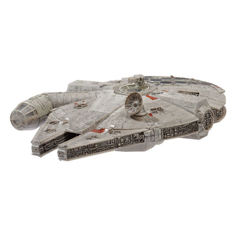 Star Wars Millennium Falcon Feature Vehicle with 2.5cm Figure