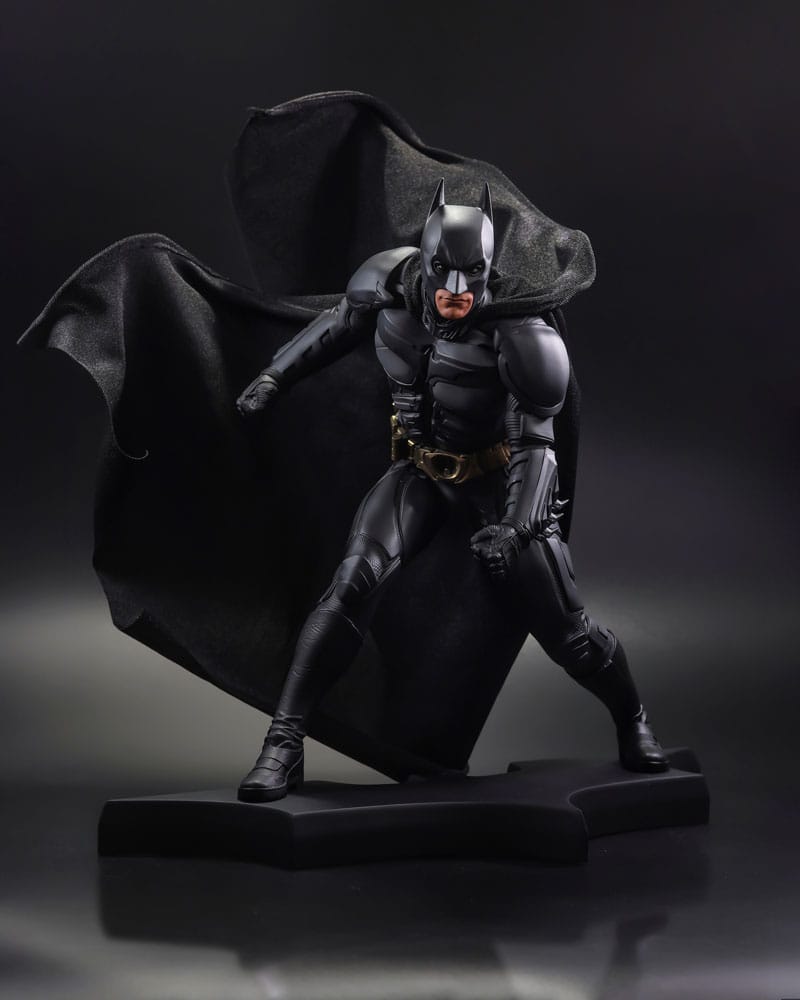 DC Direct Batman Statue (The Dark Knight, 24cm)