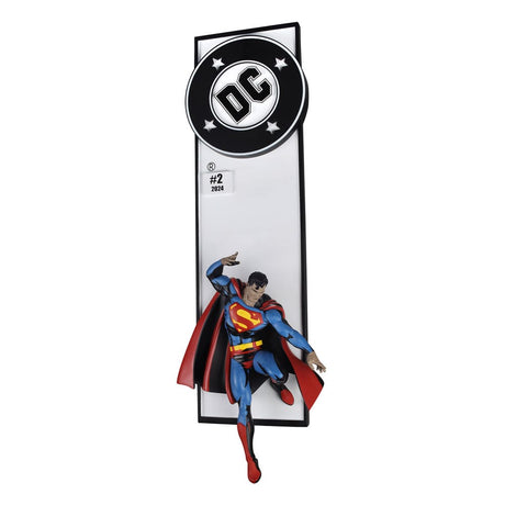 DC Direct Superman 1/10 Scale Corner Box Statue - Limited Edition