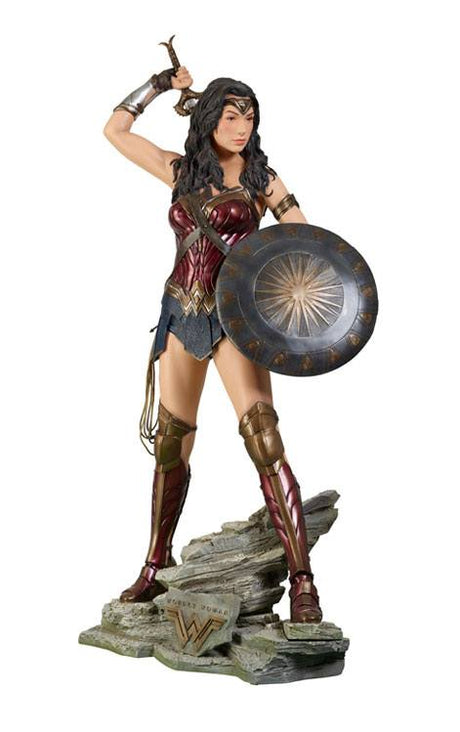 Wonder Woman Life-Size Statue - DC Comics, 224 cm