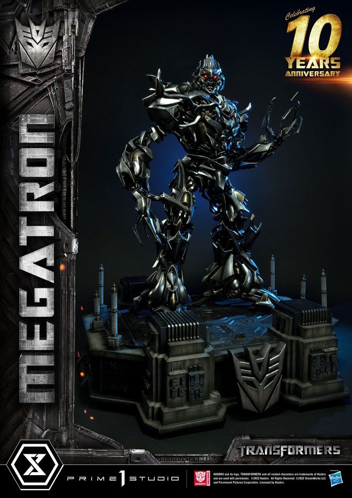 Prime 1 Studio Transformers Deluxe: Megatron Masterline Statue