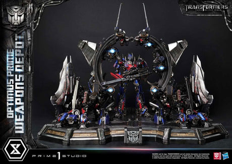 Transformers Dark of the Moon: Museum Masterline Optimus Prime Weapon Depot Statue
