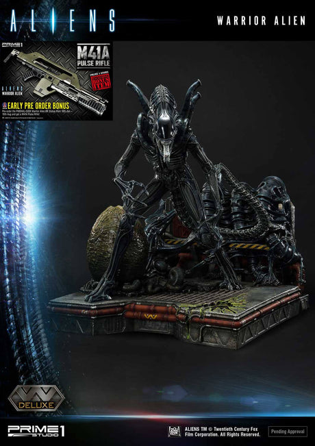 Aliens Warrior Alien Deluxe: Premium Masterline Series Statue