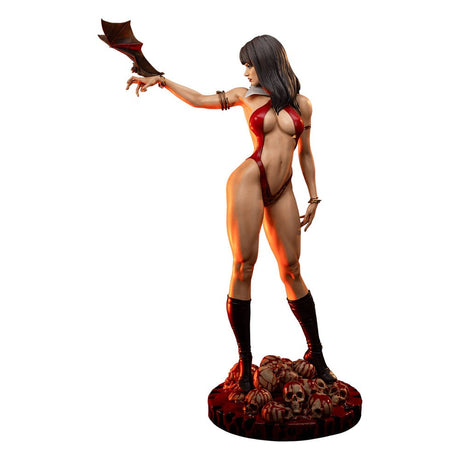Vampirella 1:2 Scale Premium Statue - 112cm, Collectibles Studio