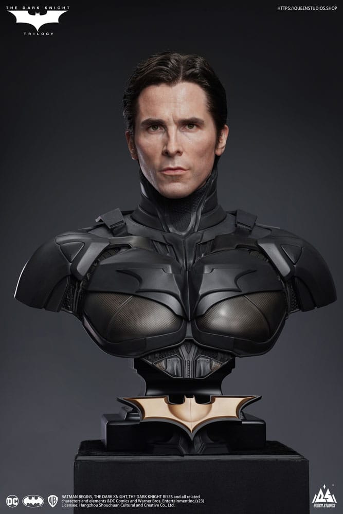 Queen Studios Batman Bust: Dark Knight 1:1 Regular Edition