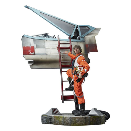 Star Wars Premium Statue: Luke Skywalker & X-Wing by Sideshow