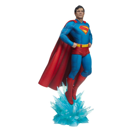 Superman (2025) Premium Format Sideshow Collectible Statue, 61 cm