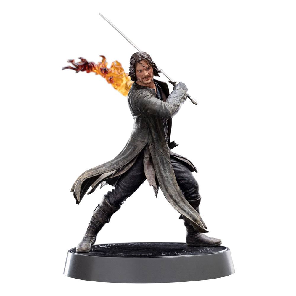 Lord of the Rings Figures of Fandom 28cm PVC Aragorn Statue